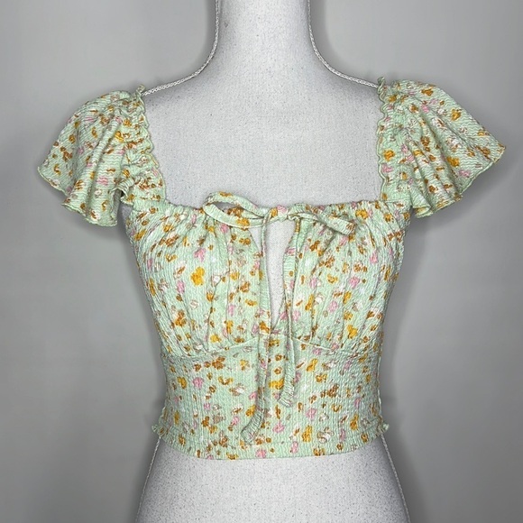 Vero Moda Floral Crop Top - Picture 1 of 6
